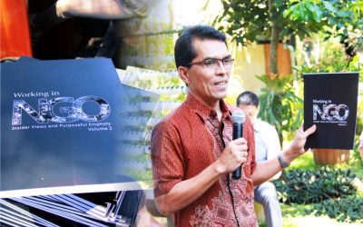 Peluncuran Buku Working In NGO, Insider Views and Purposeful Emphaty Volume 2