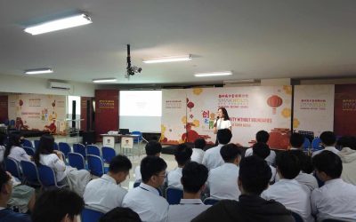 Dosen HI UNPAR Menjadi Narasumber dalam Seminar Membangun Personal Branding di SMAK BPK Penabur Holis Bandung
